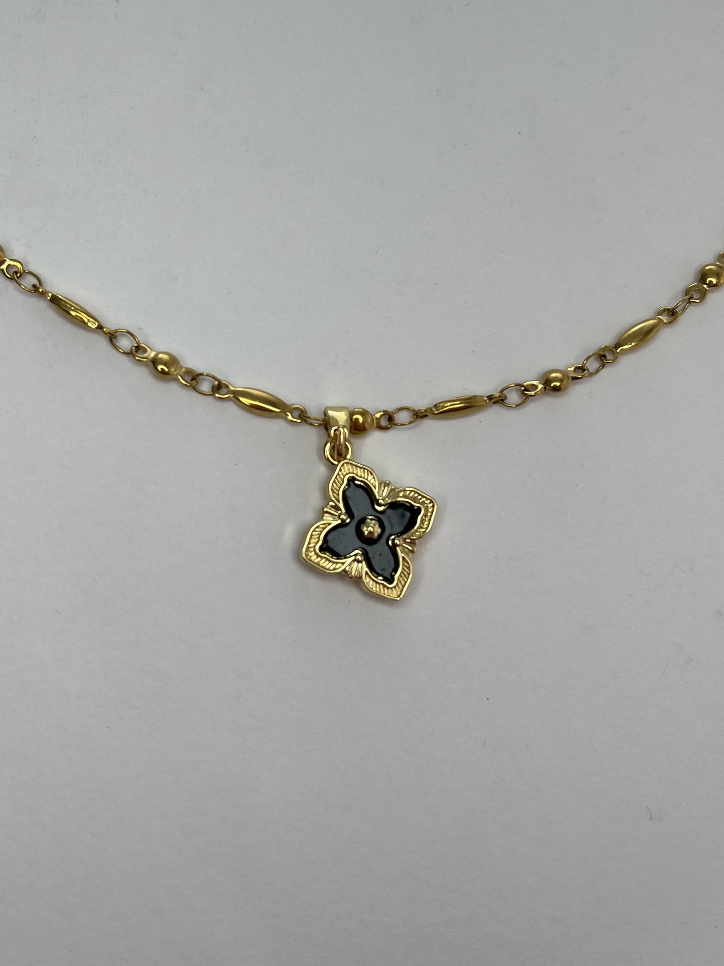 Κολιέ "Flower Motif"