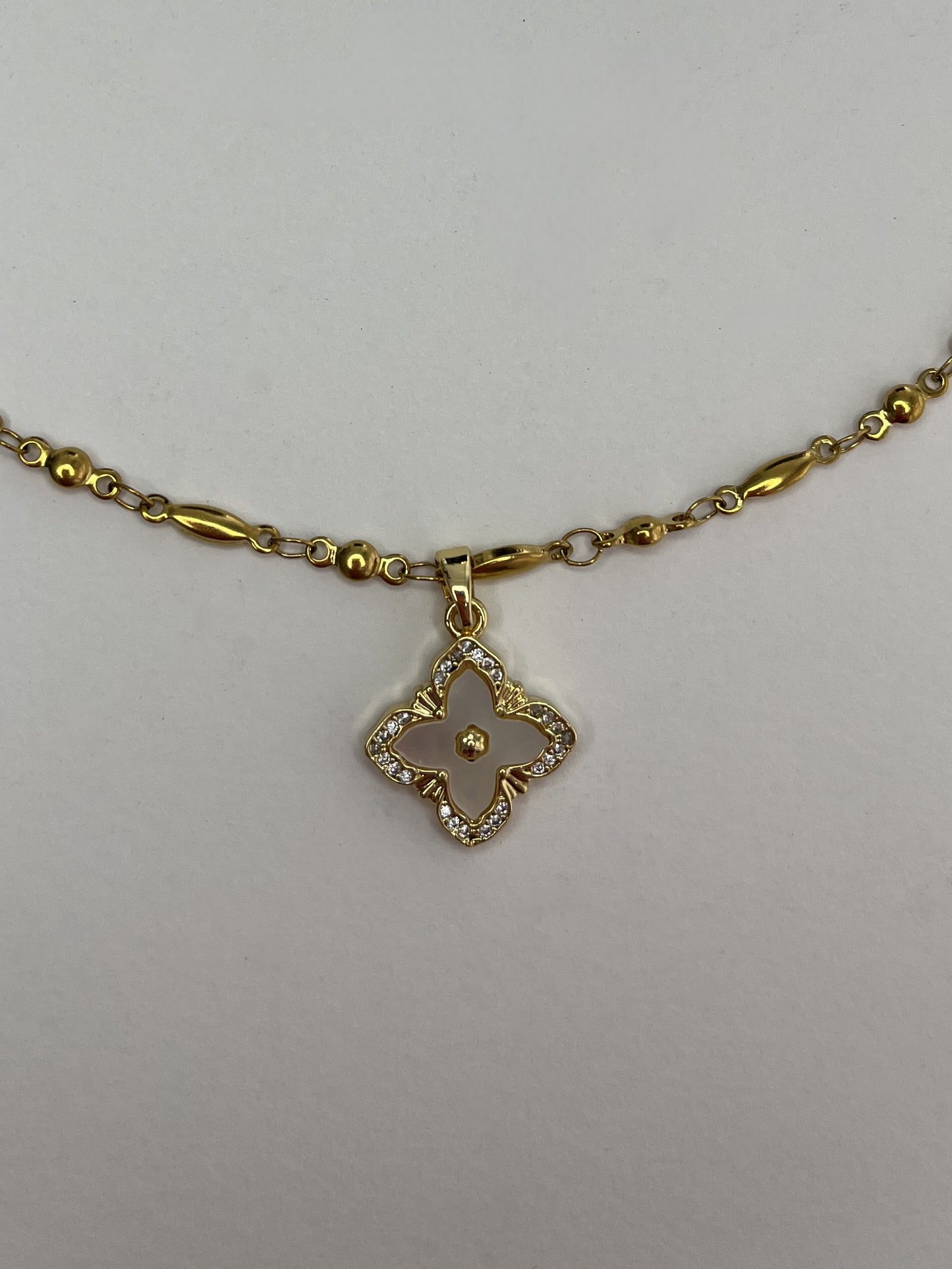 Κολιέ "Flower Motif"