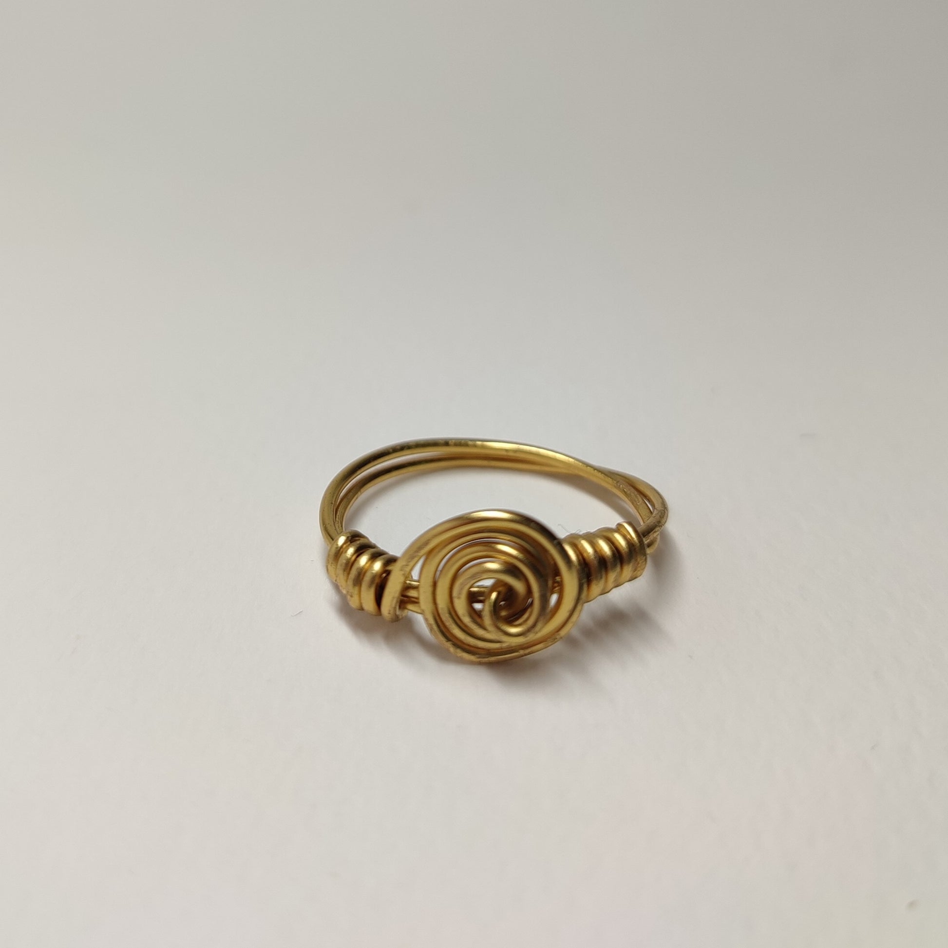 Wire ring available in gold, silver and copper