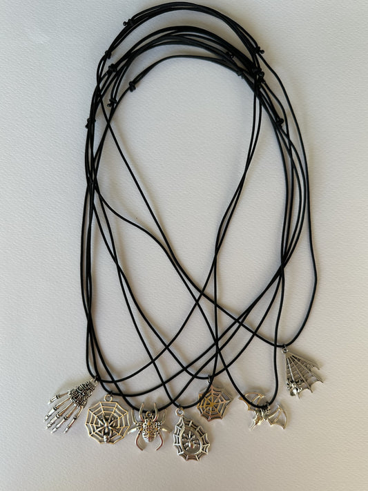 Κολιέ "Halloween Metalic Pendants"